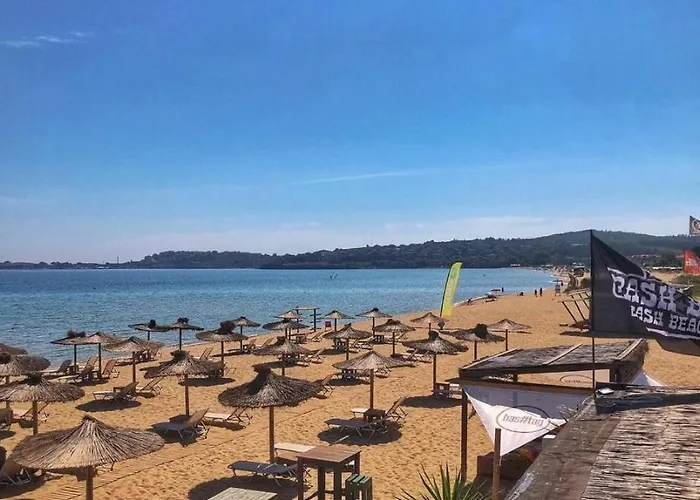 шангри ла - 1, плаж градина Parque de Campismo *